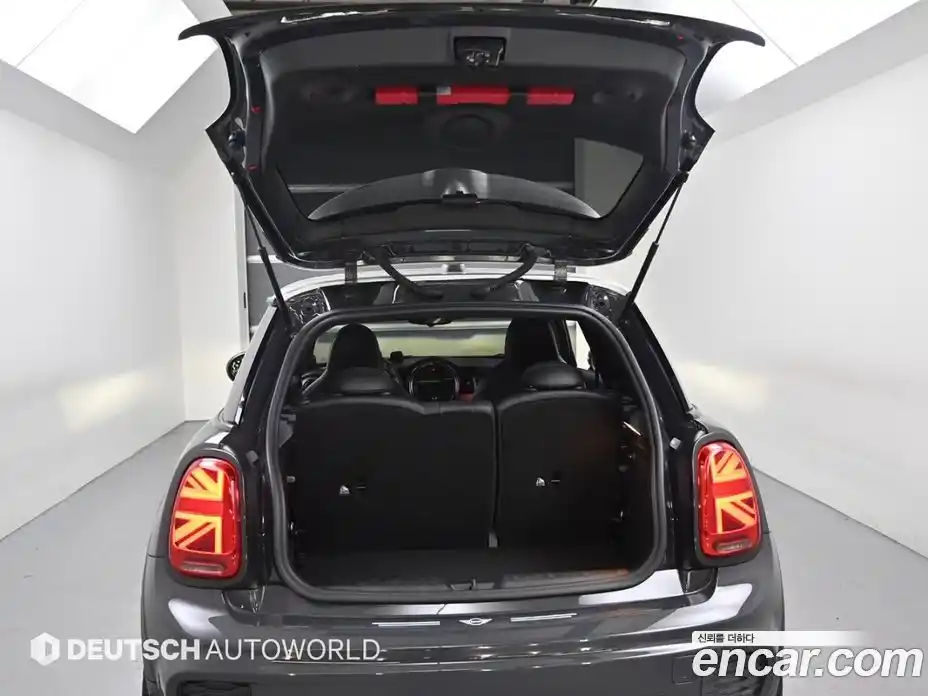 Mini Cooper 2021 2.0 Автомат в Москве № 300143, фото 20