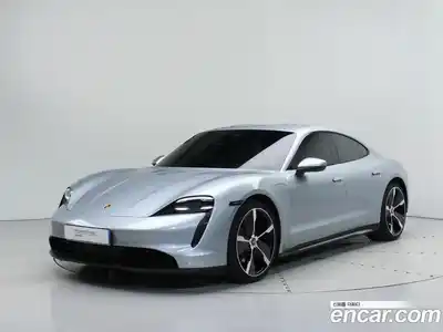 Porsche Taycan, 2023
