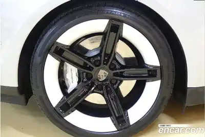 Porsche Taycan 2025 0.7 Автомат в Москве № 314849, миниатюра 4