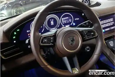 Porsche Taycan 2025 0.7 Автомат в Москве № 314849, миниатюра 5