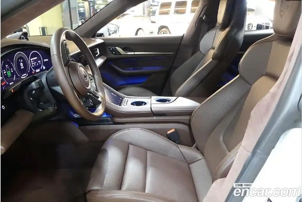 Porsche Taycan 2025 0.7 Автомат в Москве № 314849, фото 7