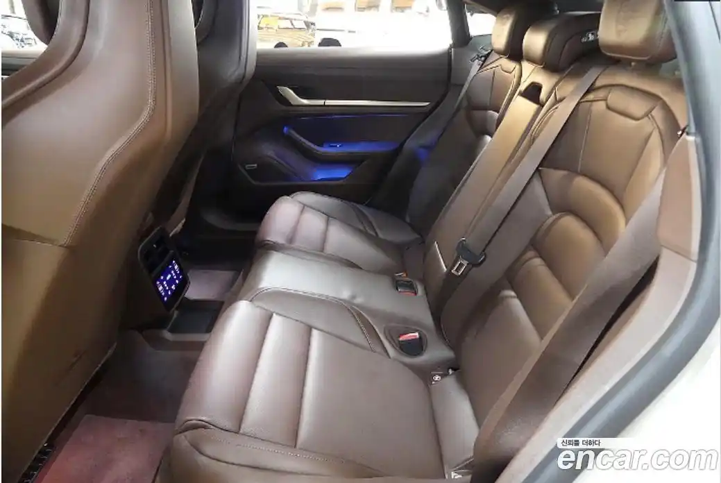 Porsche Taycan 2025 0.7 Автомат в Москве № 314849, фото 8