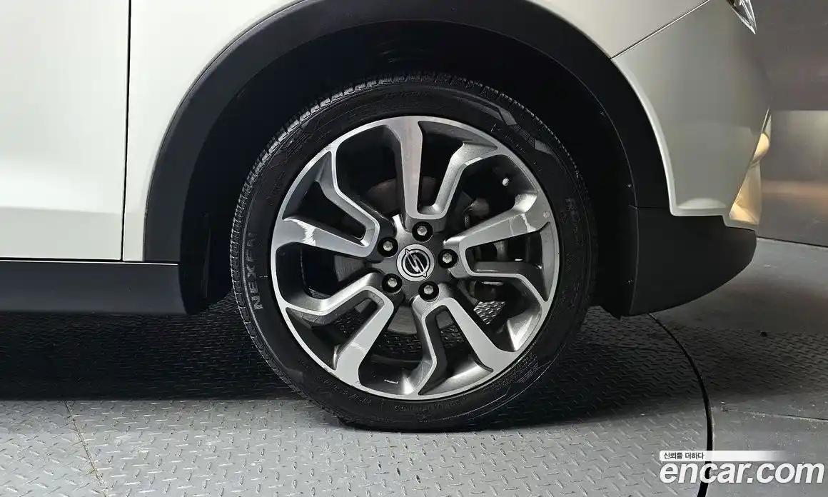 SsangYong TIBOLI 2016 1.6 Автомат в Москве № 33724, фото 14