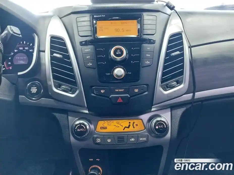 SsangYong Korando 2015 2.0 Автомат в Москве № 34372, фото 13