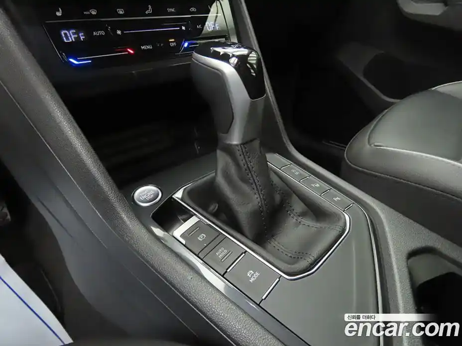 Volkswagen Tiguan 2022 2.0 Автомат в Москве № 357706, фото 11