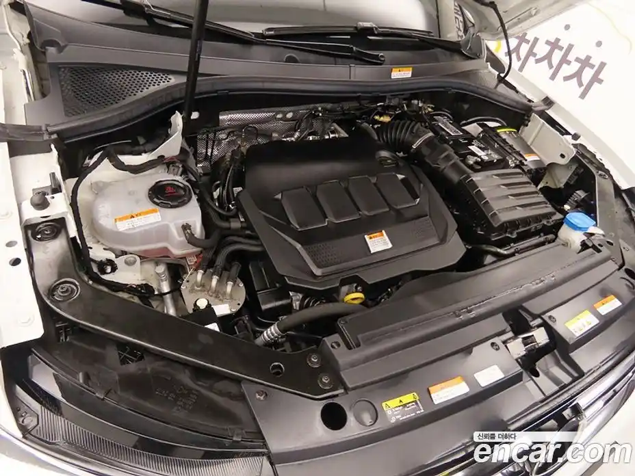 Volkswagen Tiguan 2022 2.0 Автомат в Москве № 357706, фото 19