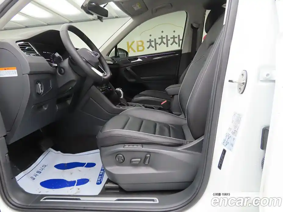 Volkswagen Tiguan 2022 2.0 Автомат в Москве № 357706, фото 5