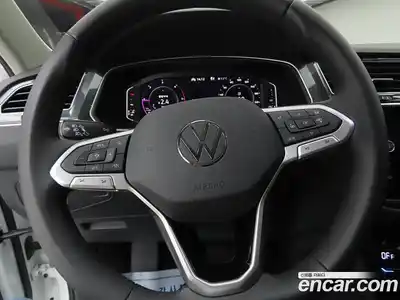 Volkswagen Tiguan 2022 2.0 Автомат в Москве № 357706, миниатюра 8