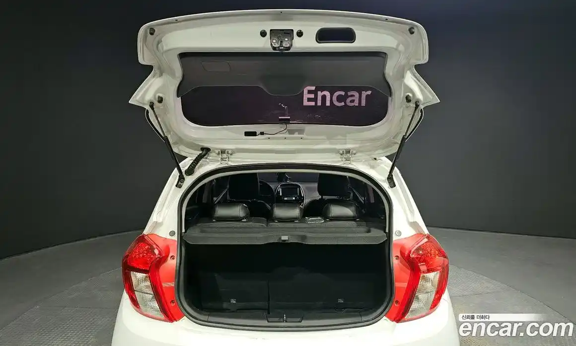 Chevrolet Spark 2016 1.0 Автомат в Москве № 37469, фото 17