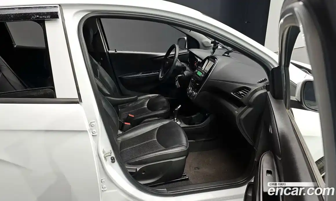 Chevrolet Spark 2016 1.0 Автомат в Москве № 37469, фото 19