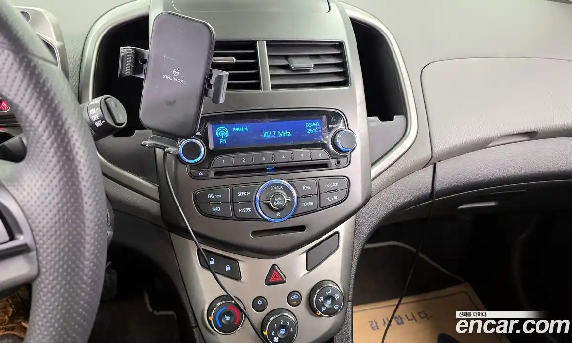 Chevrolet Aveo 2015 1.4 Автомат в Москве № 37963, фото 17