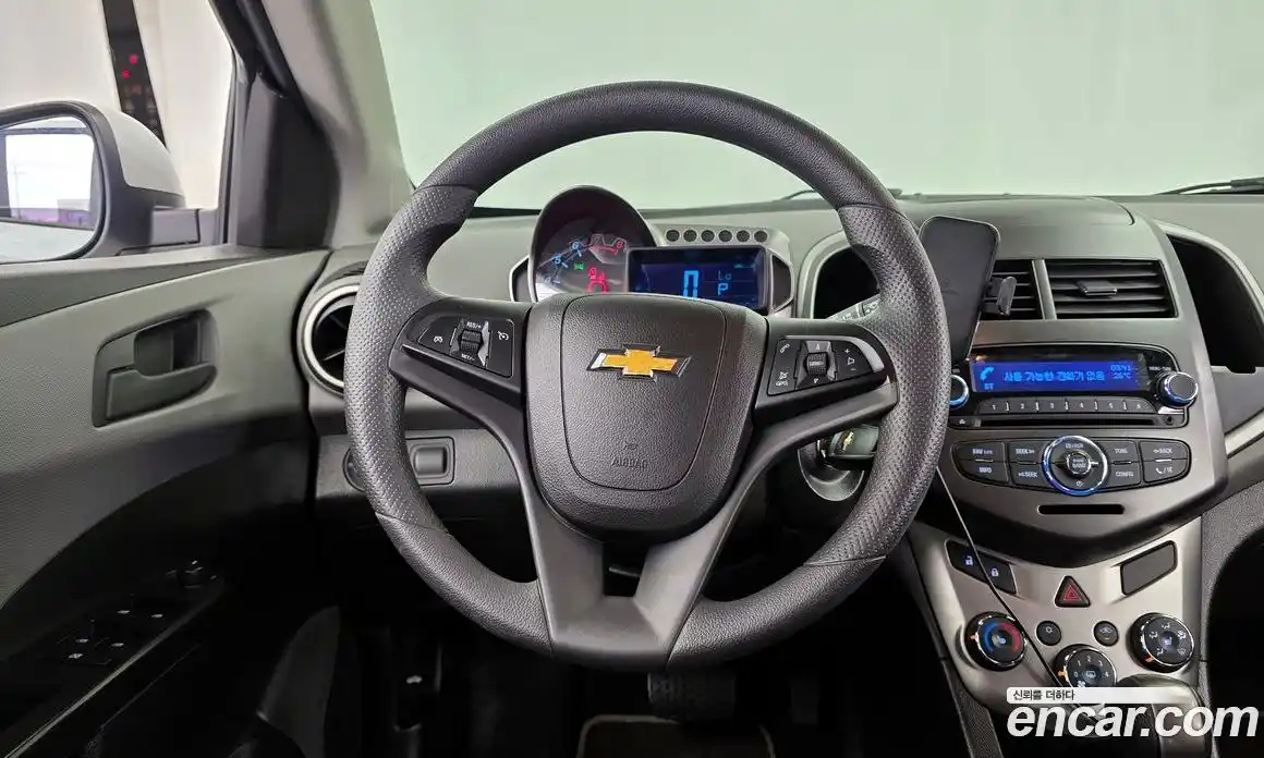 Chevrolet Aveo 2015 1.4 Автомат в Москве № 37963, фото 4