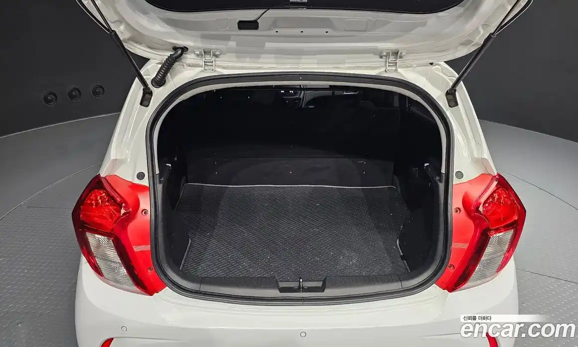 Chevrolet Spark 2020 1.0 Автомат в Москве № 38148, фото 12