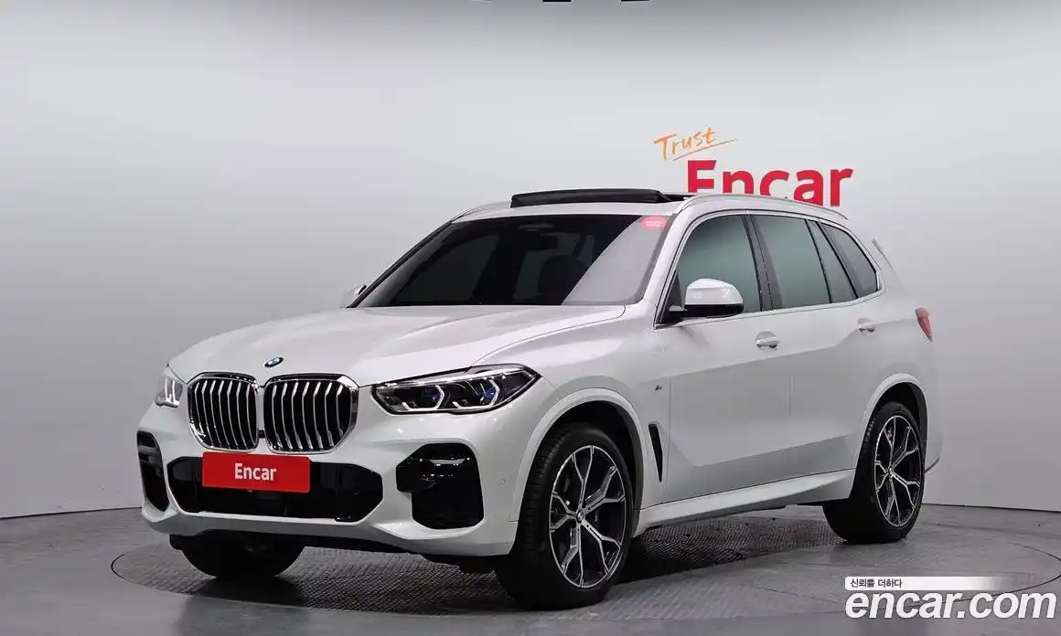 BMW X5 2023 3.0 Автомат в Москве № 384467, фото 1