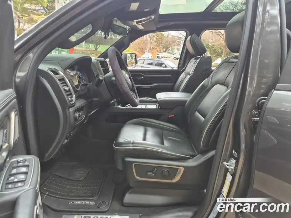 Dodge Ram Pick Up 2021 5.7 Автомат в Москве № 384496, фото 16