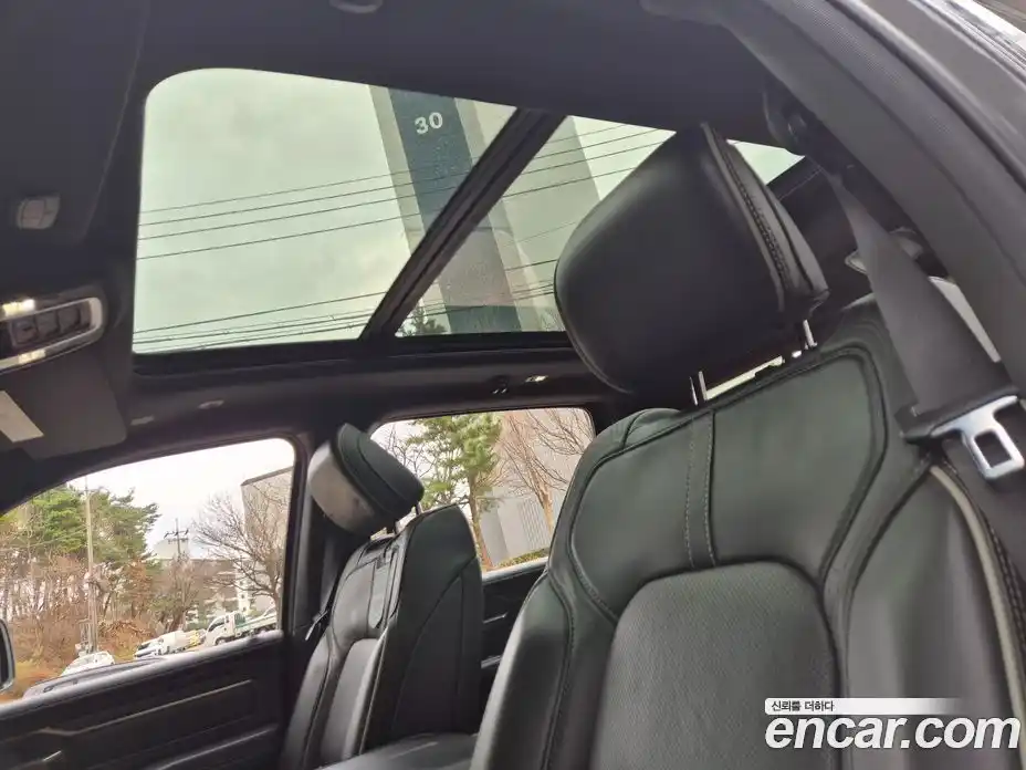 Dodge Ram Pick Up 2021 5.7 Автомат в Москве № 384496, фото 17