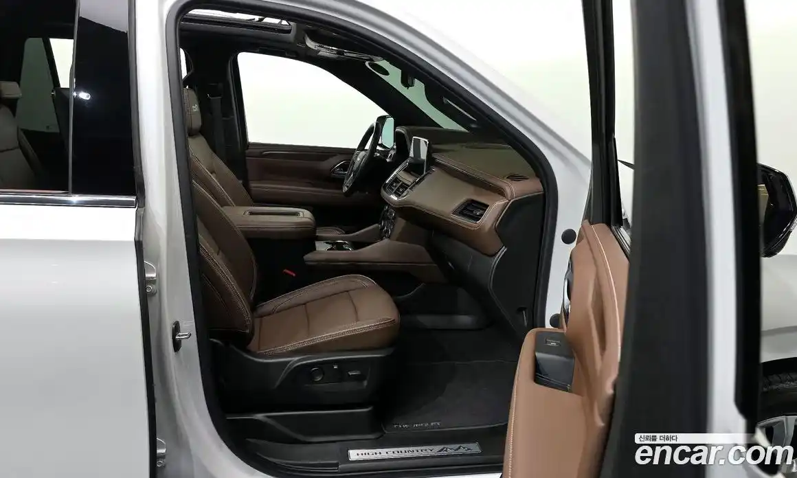 Chevrolet Tahoe 2023 6.2 Автомат в Москве № 38555, фото 11