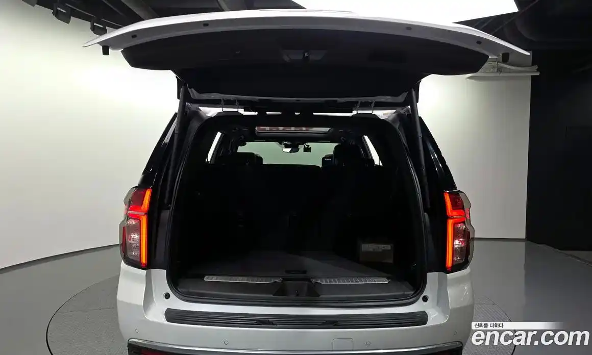 Chevrolet Tahoe 2023 6.2 Автомат в Москве № 38555, фото 20