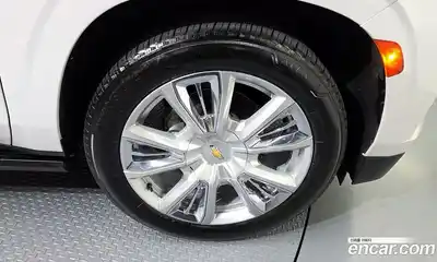 Chevrolet Tahoe 2023 6.2 Автомат в Москве № 38555, миниатюра 5