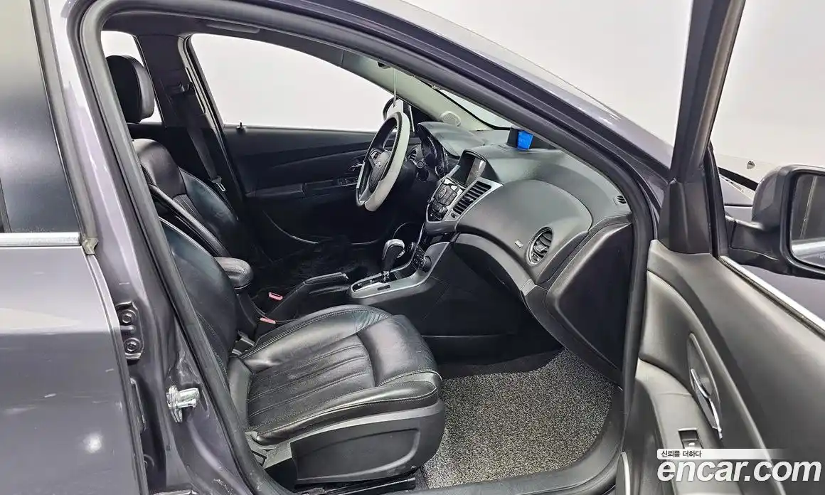 Chevrolet Cruze 2011 1.8 Автомат в Москве № 38979, фото 17