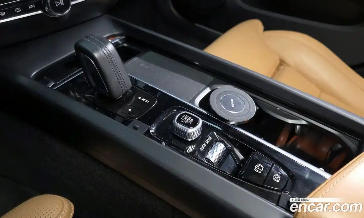 Volvo V60 2021 2.0 Автомат в Москве № 392078, фото 9