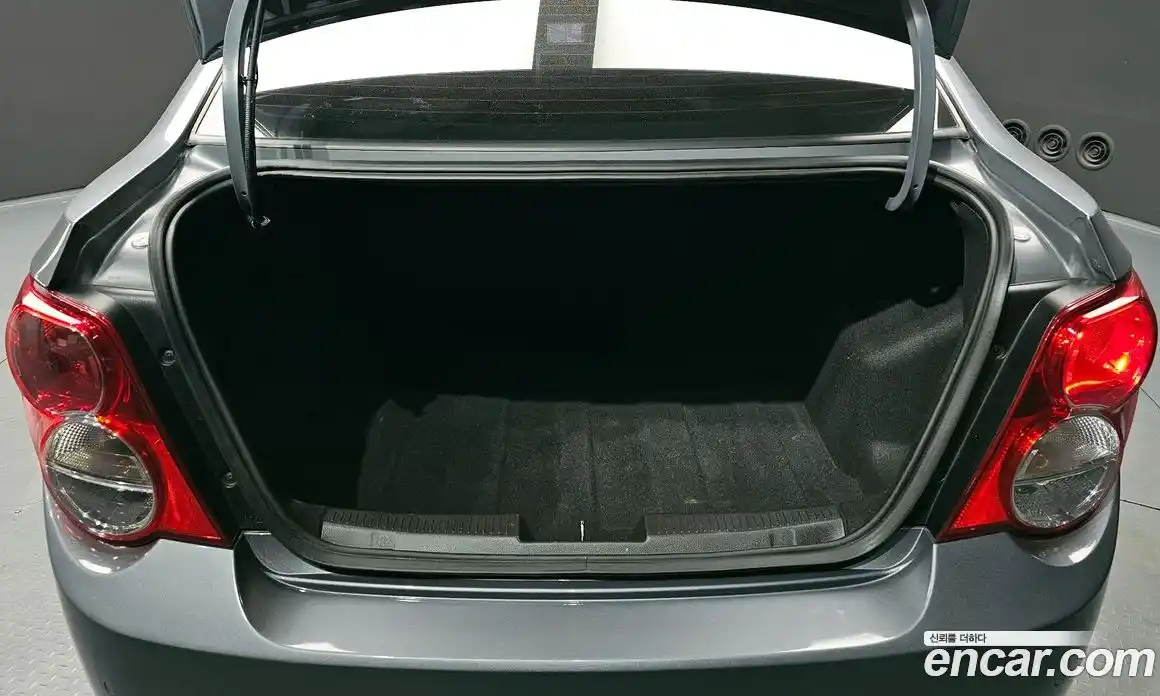 Chevrolet Aveo 2015 1.4 Автомат в Москве № 39788, фото 13