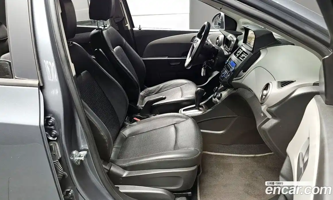 Chevrolet Aveo 2015 1.4 Автомат в Москве № 39788, фото 14