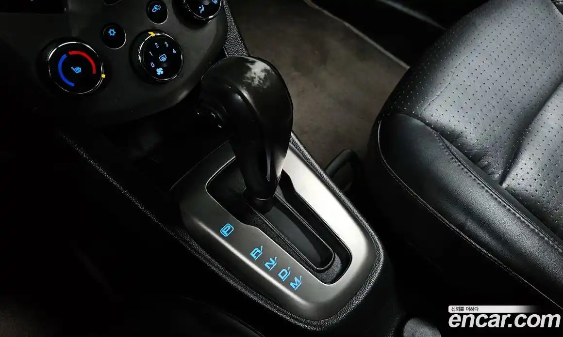 Chevrolet Aveo 2015 1.4 Автомат в Москве № 39788, фото 16