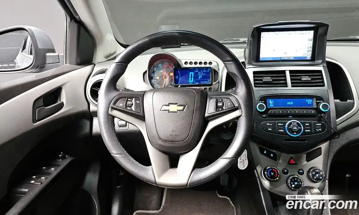 Chevrolet Aveo 2015 1.4 Автомат в Москве № 39788, фото 3