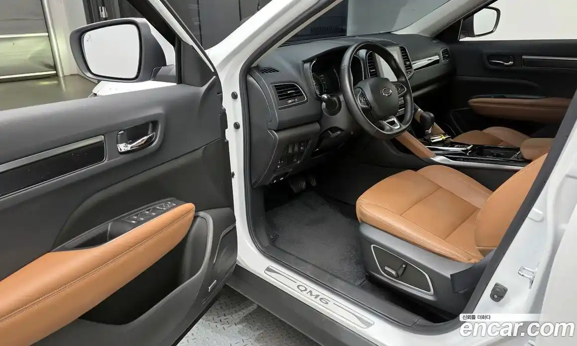 Renault QM6 2024 2.0 Автомат в Москве № 422997, фото 11