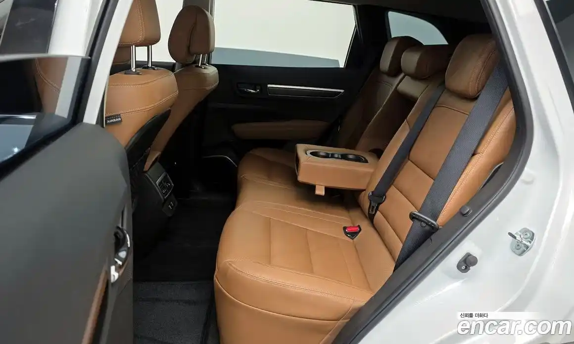 Renault QM6 2024 2.0 Автомат в Москве № 422997, фото 12