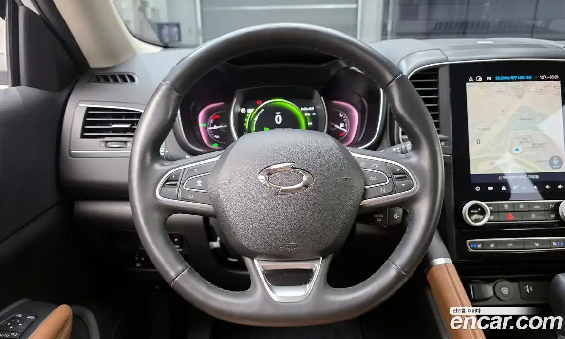 Renault QM6 2024 2.0 Автомат в Москве № 422997, фото 13