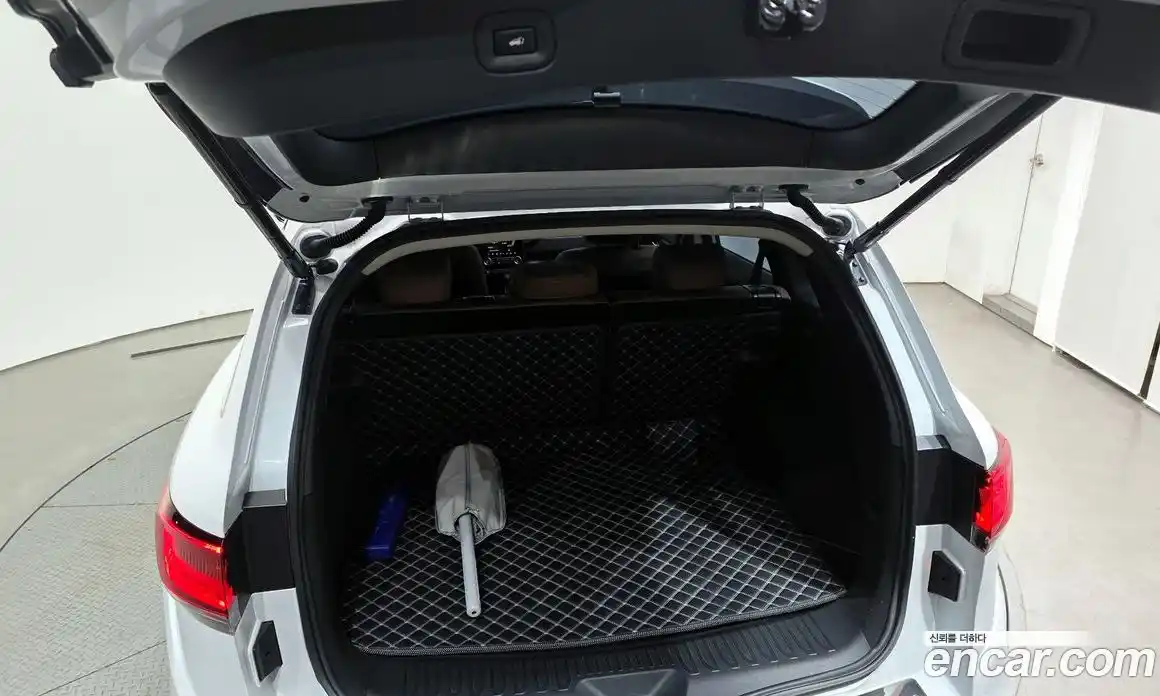 Renault QM6 2024 2.0 Автомат в Москве № 422997, фото 20