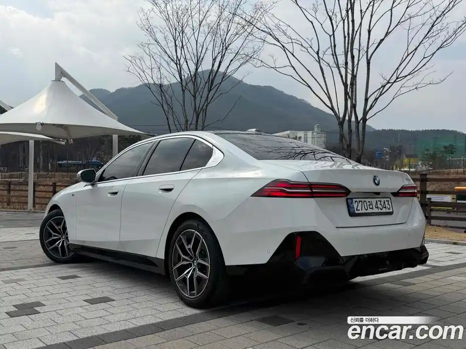 BMW 5-Series 2024 2.0 Автомат в Москве № 425247, фото 20