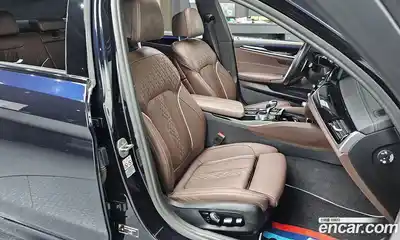 BMW 5-Series 2022 2.0 Автомат в Москве № 425761, миниатюра 10