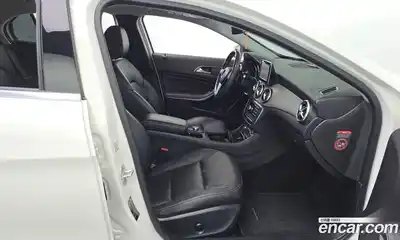 Mercedes-Benz GLA-Class 2015 2.1 Автомат в Москве № 427390, миниатюра 11