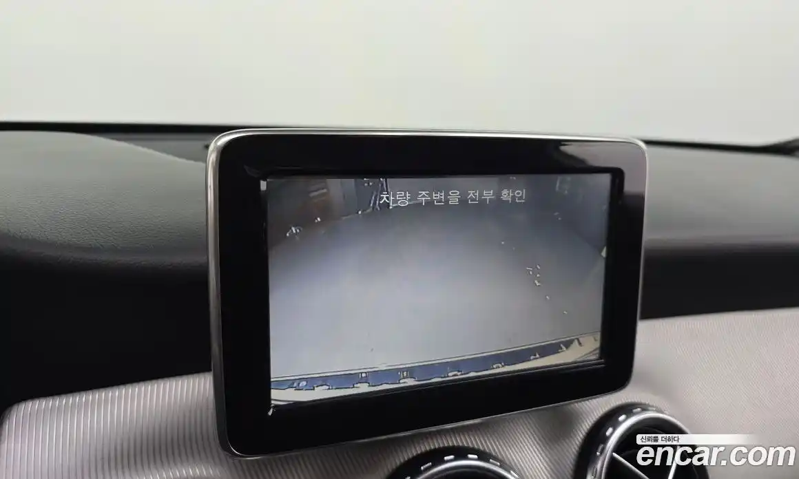 Mercedes-Benz GLA-Class 2015 2.1 Автомат в Москве № 427390, фото 15