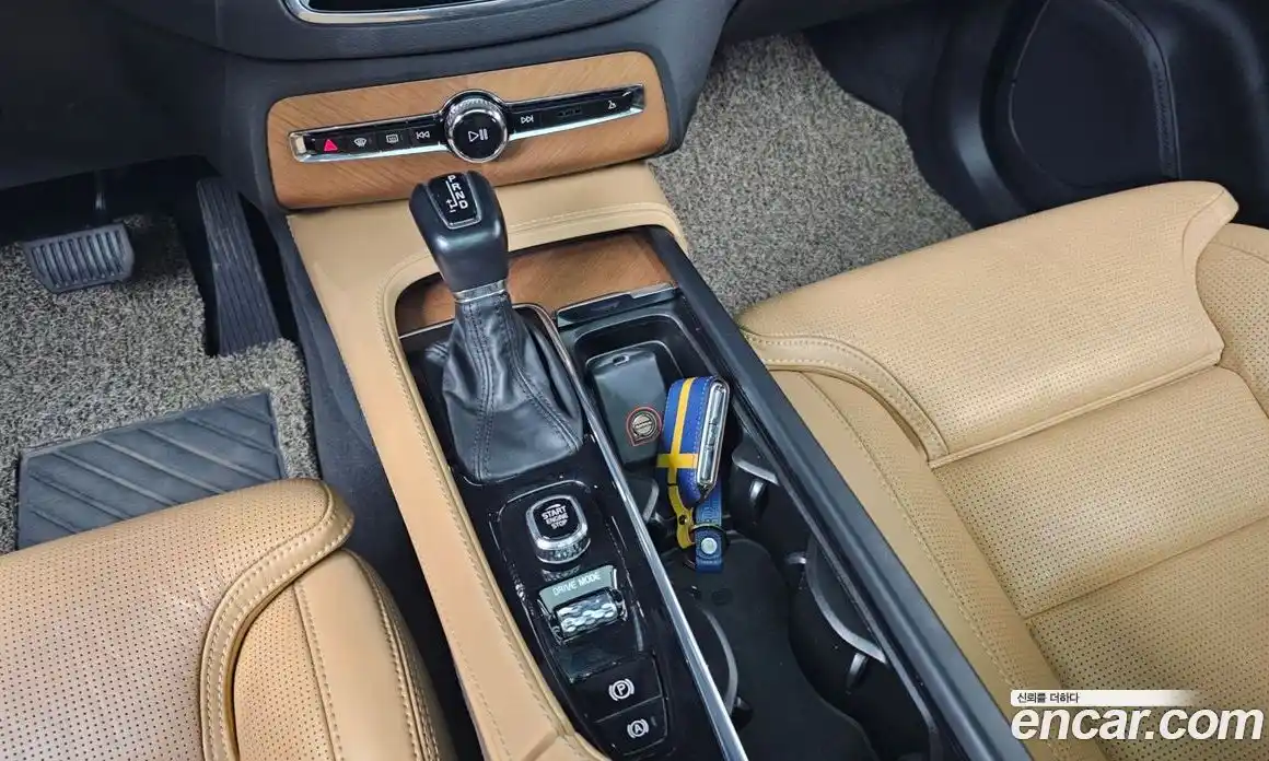 Volvo XC90 2020 2.0 Автомат в Москве № 430004, фото 9