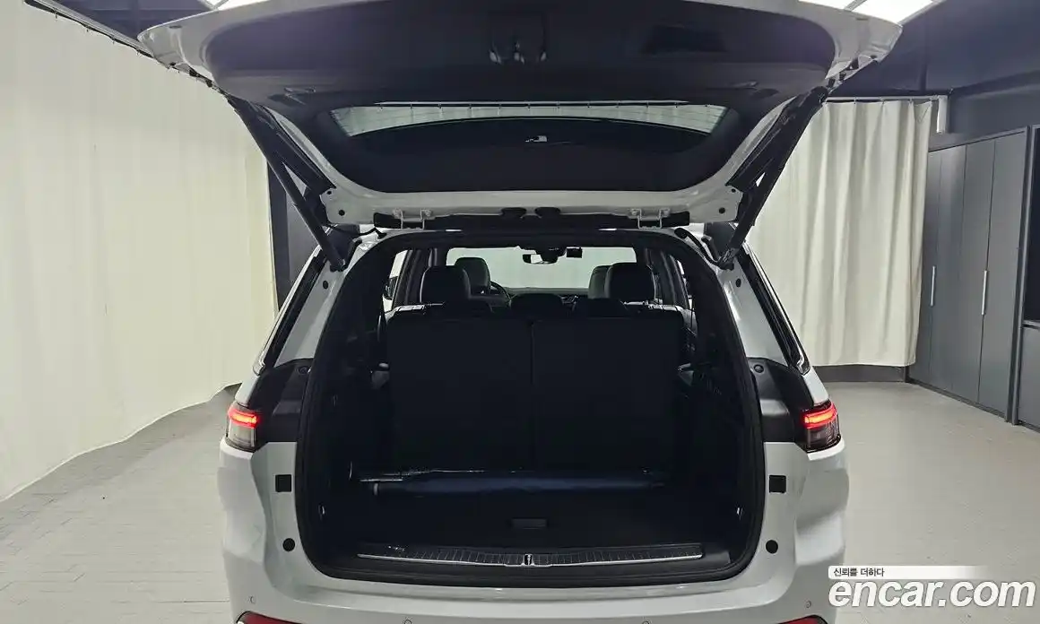 Jeep Cherokee 2022 3.6 Автомат в Москве № 432672, фото 20