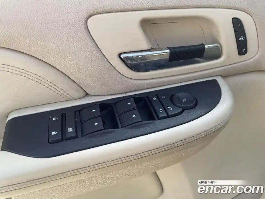 Cadillac Escalade 2007 6.2 Автомат в Москве № 433885, фото 15