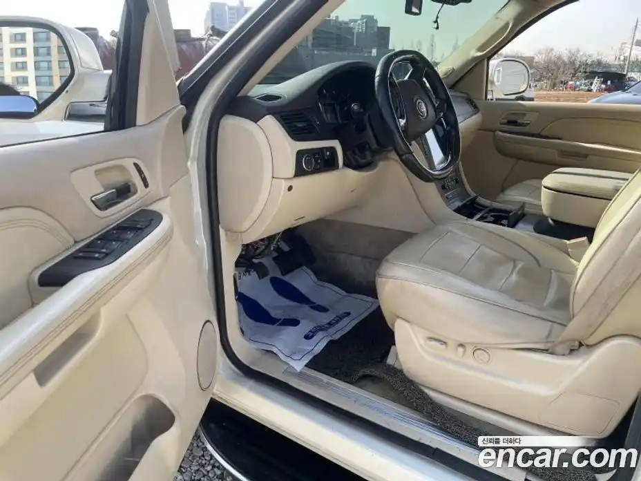 Cadillac Escalade 2007 6.2 Автомат в Москве № 433885, фото 9
