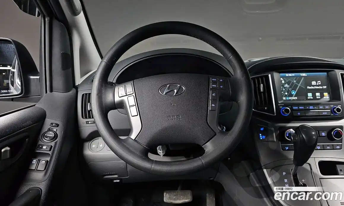 Hyundai Starex 2019 2.5 Автомат в Москве № 43632, фото 4