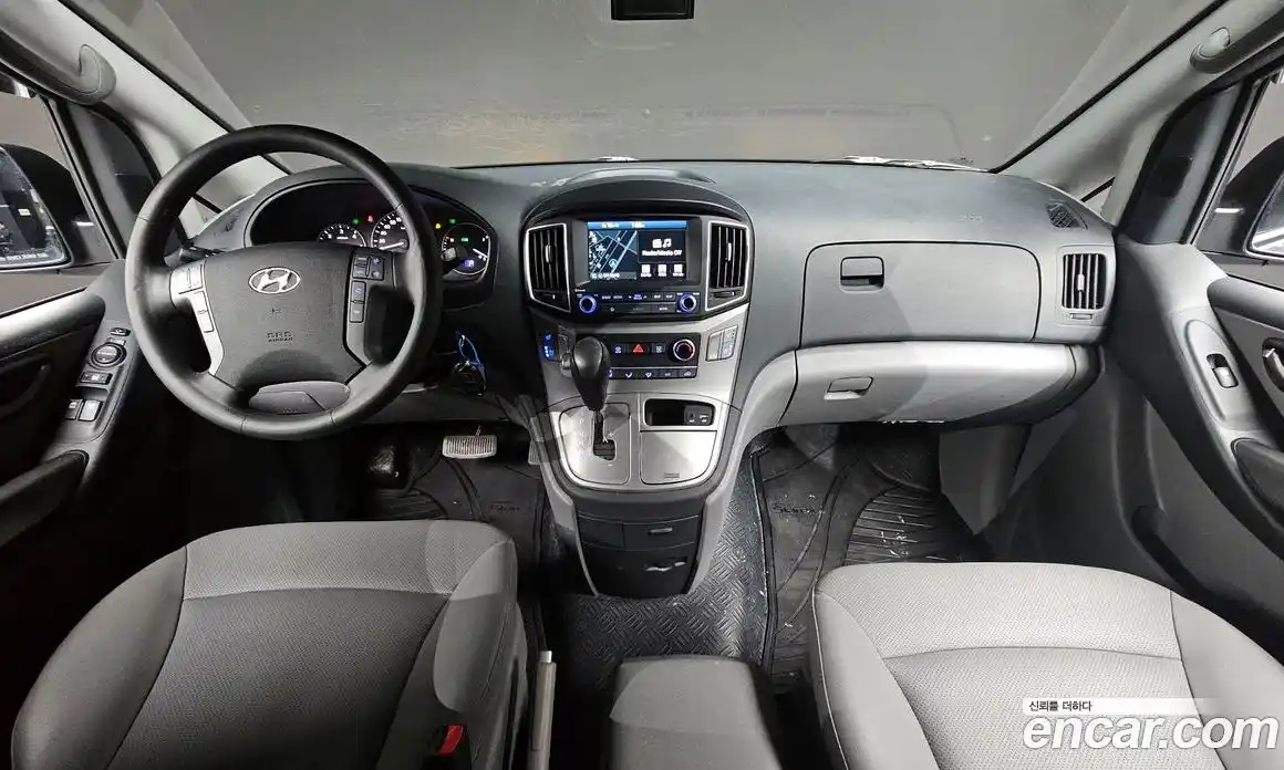 Hyundai Starex 2019 2.5 Автомат в Москве № 43632, фото 5