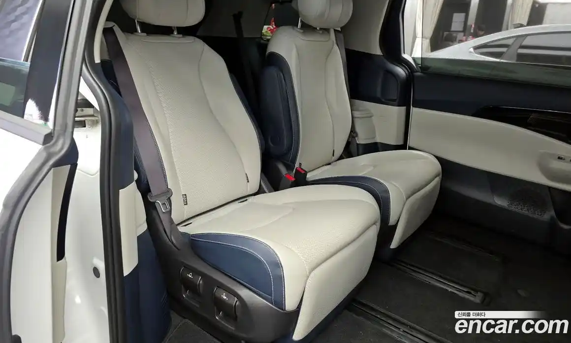 Kia Canival 2025 1.6 Автомат в Москве № 451778, фото 12