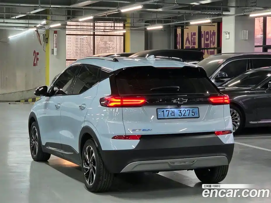 Chevrolet 볼트 EUV 2022 0.2 Автомат в Москве № 452669, фото 3