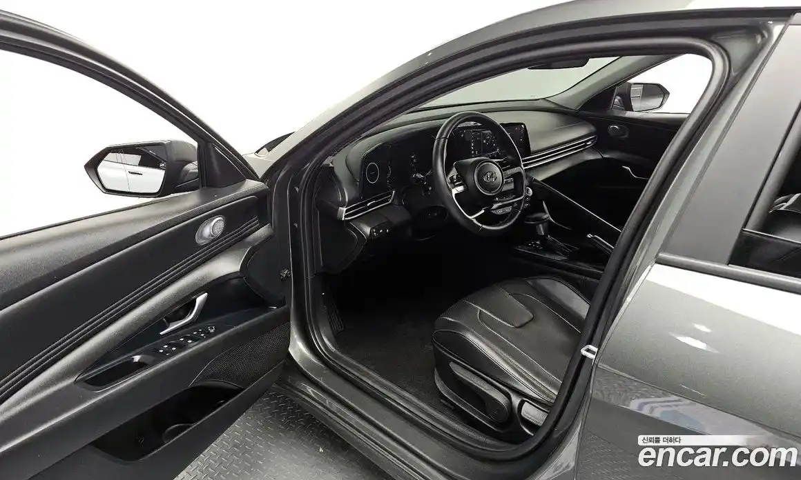 Hyundai Avante 2023 1.6 Автомат в Москве № 46293, фото 4