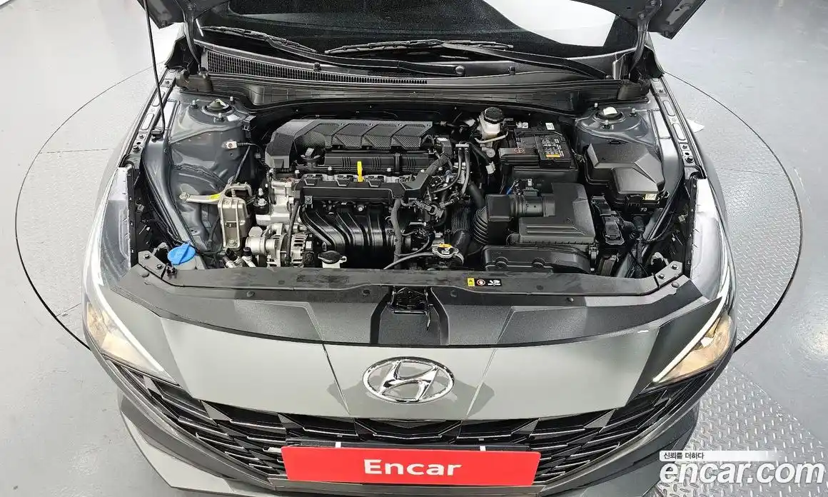 Hyundai Avante 2023 1.6 Автомат в Москве № 46293, фото 8