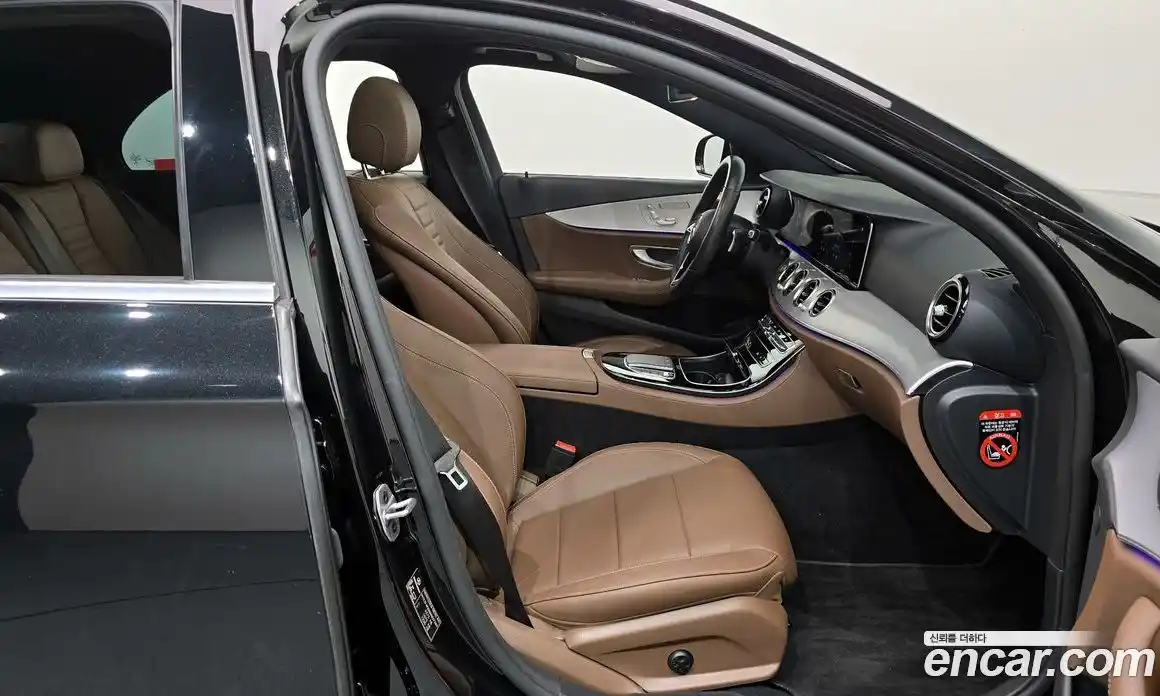 Mercedes-Benz E-Class 2021 2.0 Автомат в Москве № 466584, фото 11