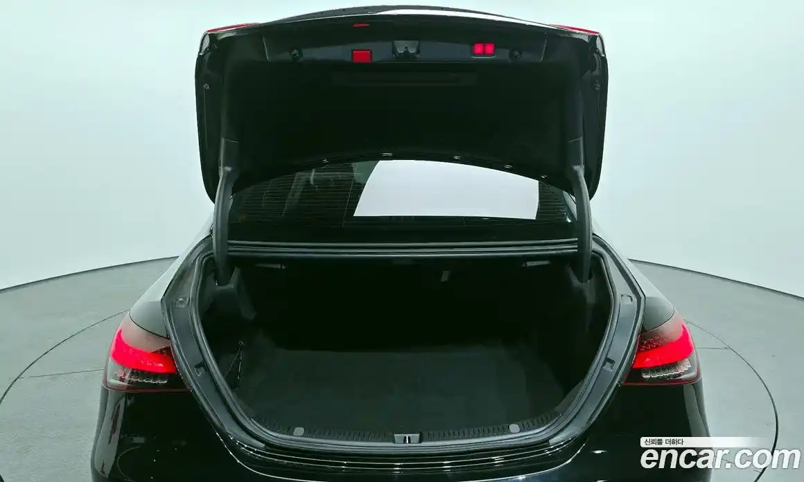 Mercedes-Benz E-Class 2021 2.0 Автомат в Москве № 466584, фото 20