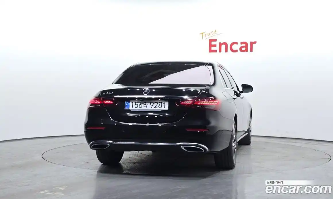 Mercedes-Benz E-Class 2021 2.0 Автомат в Москве № 466584, фото 4